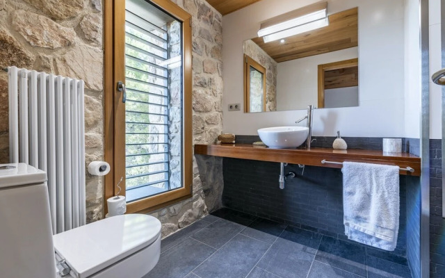 Mas Vidal Santes Creus