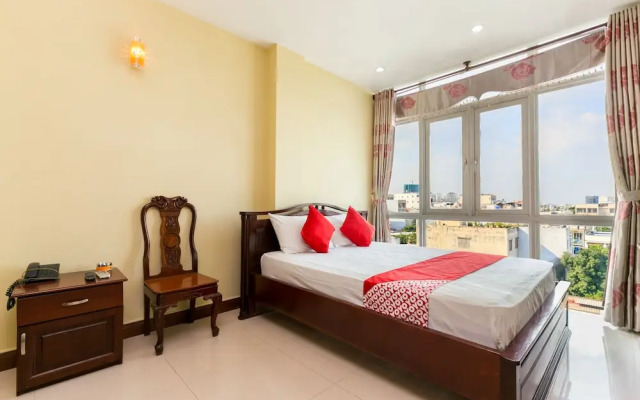 Di Tan Hotel by OYO Rooms