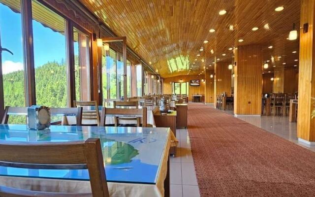 Lahza Hills Resort
