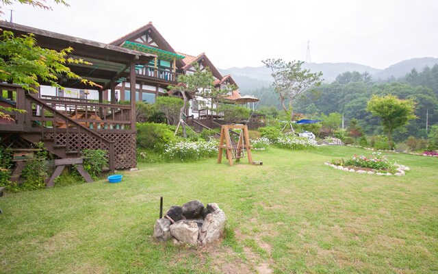 Yangpyeong Jungmisan Scenery Pension