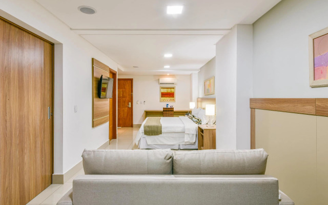 Plaza Inn Breeze Aeroporto
