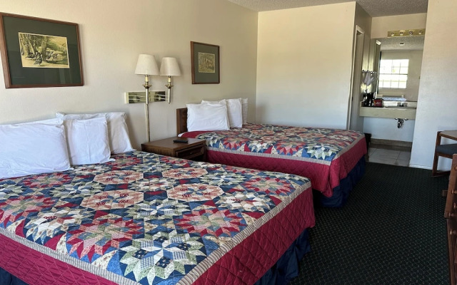 Windcrest Inn and Suites