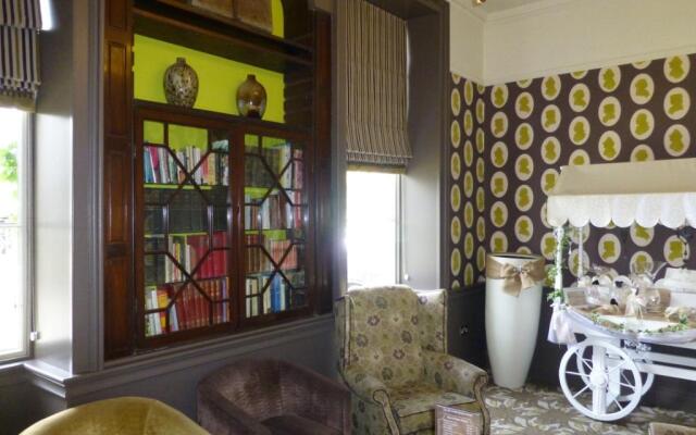 The Riverside House Hotel
