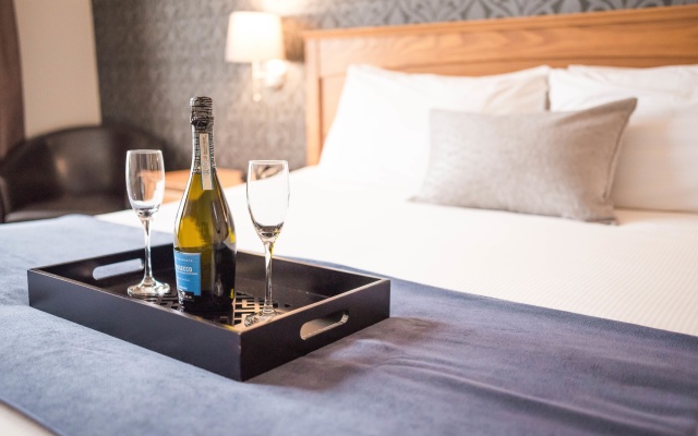 Cambridge Hotel and Conference Centre