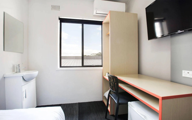 Villawood Hotel