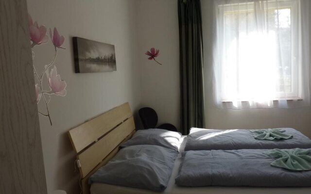 Plaza Hostel