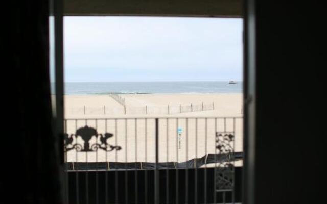 The Colony Apartments