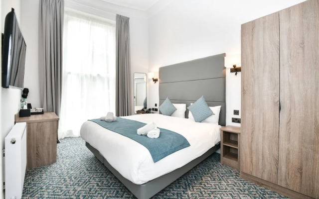 The Chapter Hotels - J Hyde Park