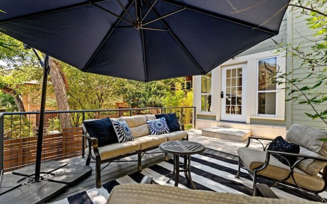 Style & Serenity - Steps Away From South Congress