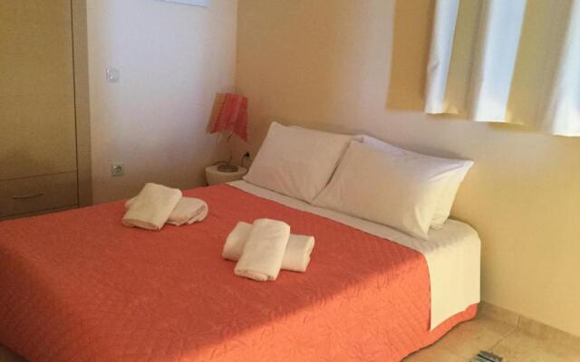 Seafront apartment ΙΙ in Kiveri, near Nafplion.