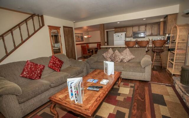Summit X-ross Roads Condo