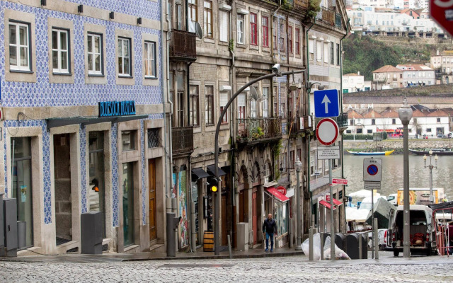 The Central House Porto Ribeira - Hostel