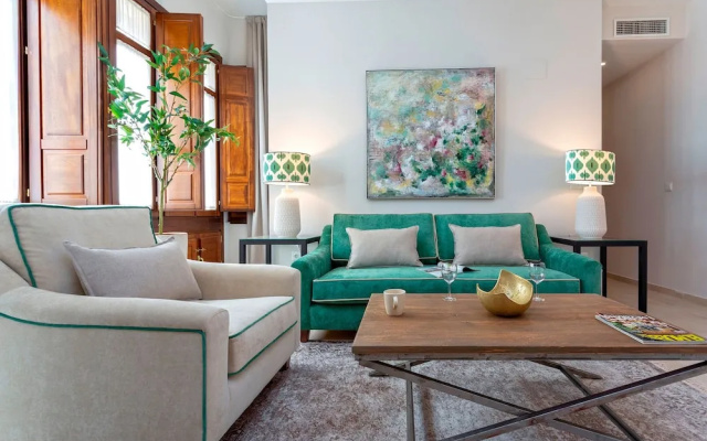 Unique Apartment in Cordoba Templo Romano