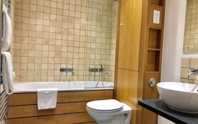 Stylish Apartments in Victoria & Westminster