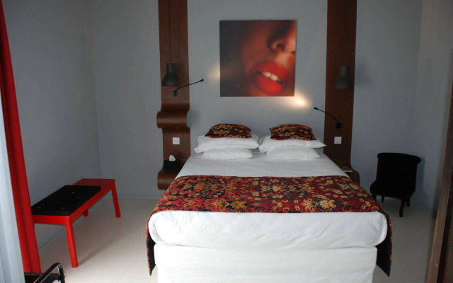 Pont Levis Hôtel By Franck Putelat