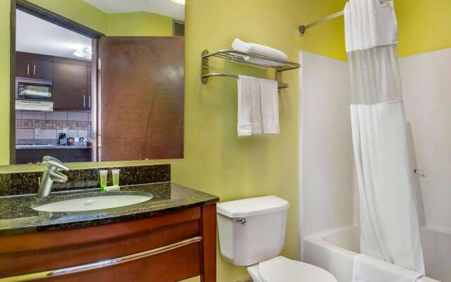 Days Inn & Suites by Wyndham Rocky Mount Golden East