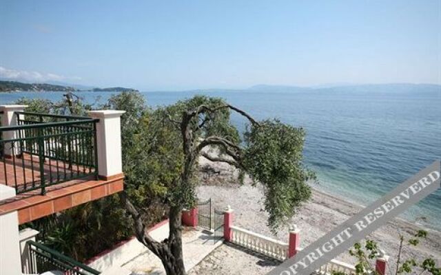 Apartments Corfu Sun Pool Side