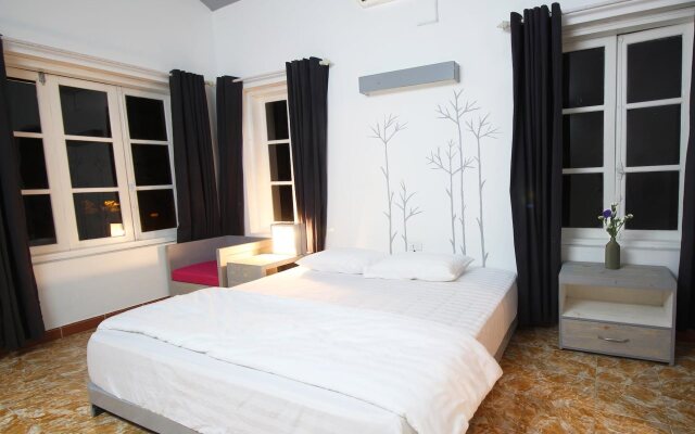 Banana and Rose Homestay