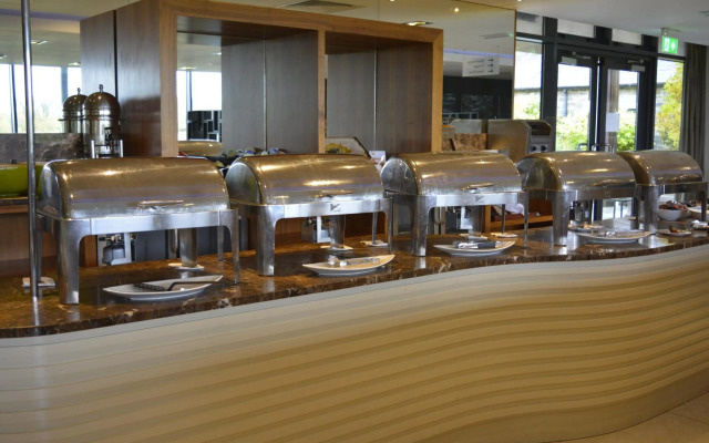 Moyvalley Hotel & Golf Resort