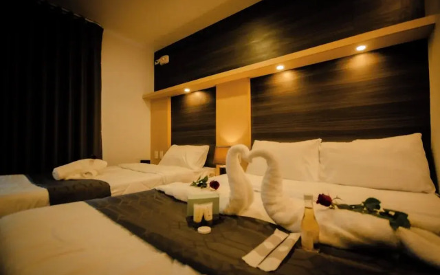 Rudhil's Place Hotel