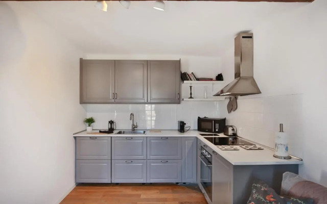 Newly Renovated Apt/2 Terraces/Sea+Mountain Views