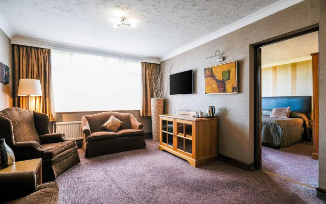 Cedar Court Huddersfield
