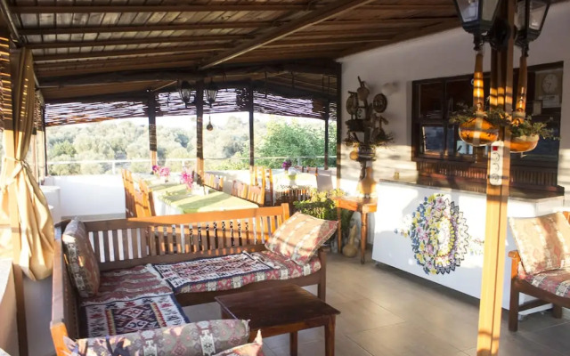 Zeybek 2 Pension & Apart