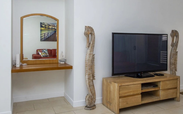 1 Bright Point Apartment 5301