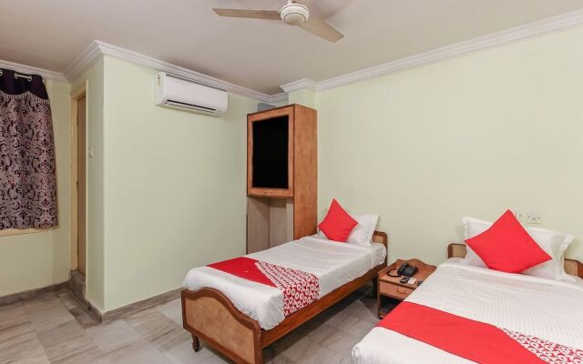 OYO 23191 Flagship Hotel Raj Madan Ameerpet