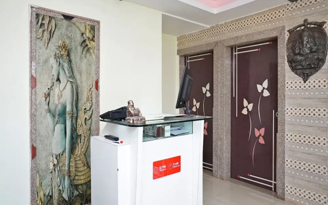 OYO 13902 Orient Bay Inn