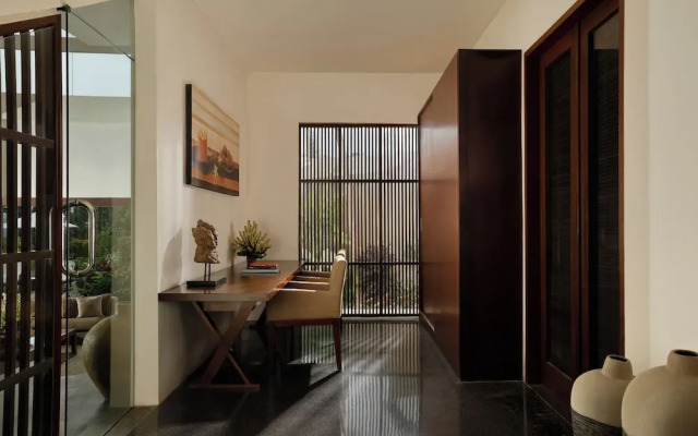 Villa Oshra by Nakula