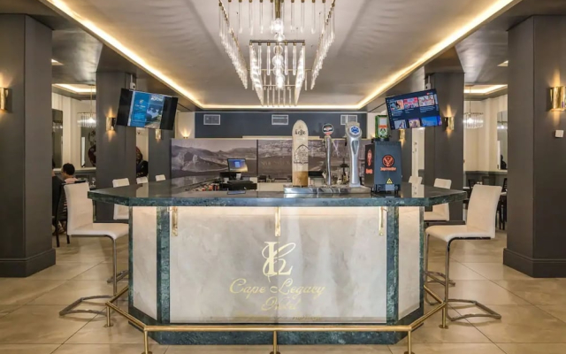 Cape Legacy -bright Studio Suite