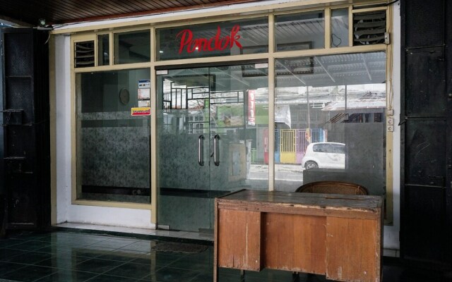 OYO 2186 Pondok Mahkota