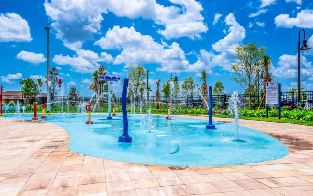 Modern Townhome W/private Pool & Free Water Park!