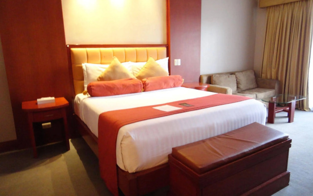 Lewis Grand Hotel