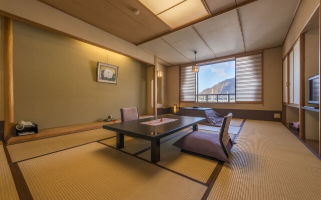 Shosenkaku Kagetsu