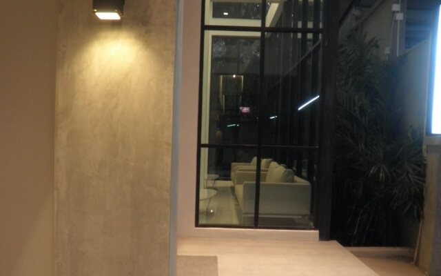 Rezt Bangkok - Hostel