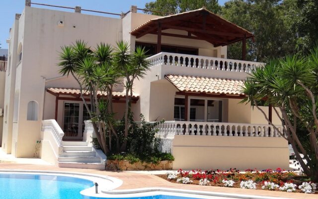 Perla Beach