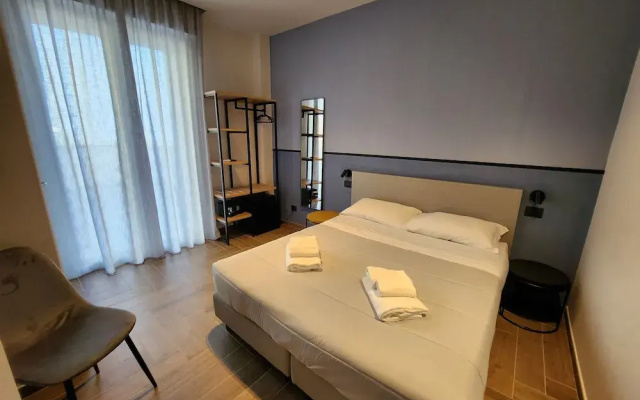 Global Hotel