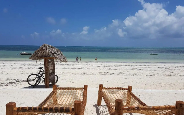Makuti Beach Bungalows
