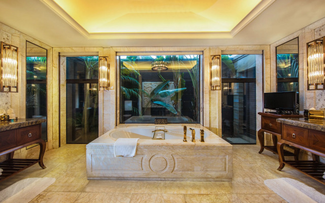 Conrad Sanya Haitang Bay