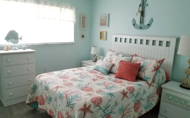 Pelican Inlet B115