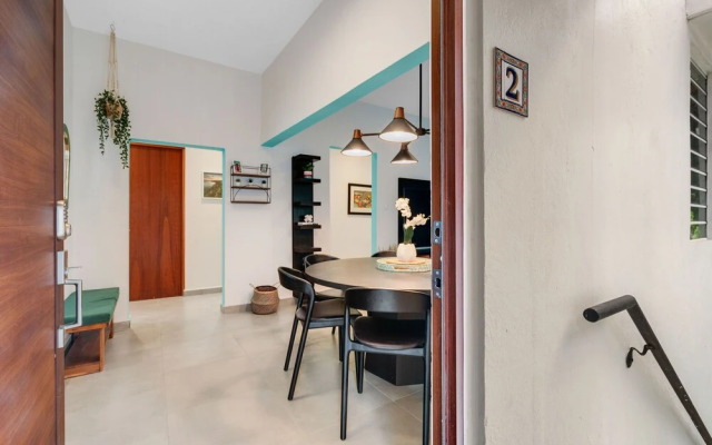 Stylish Apartment Includes Pool Parking in Condado