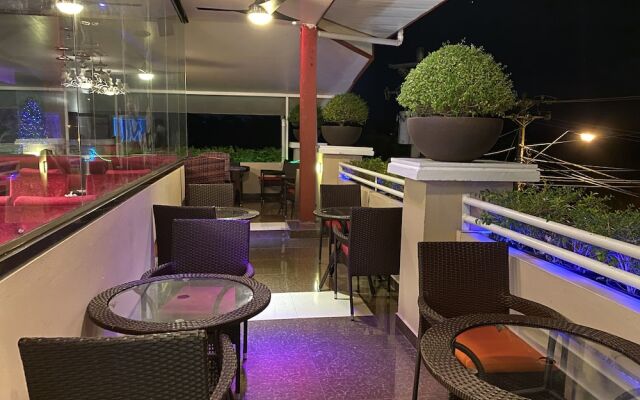 Grand Diamond Hotel Suites Trinidad