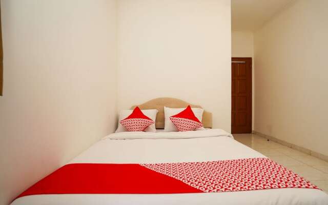 OYO 1281 Home Stay 83