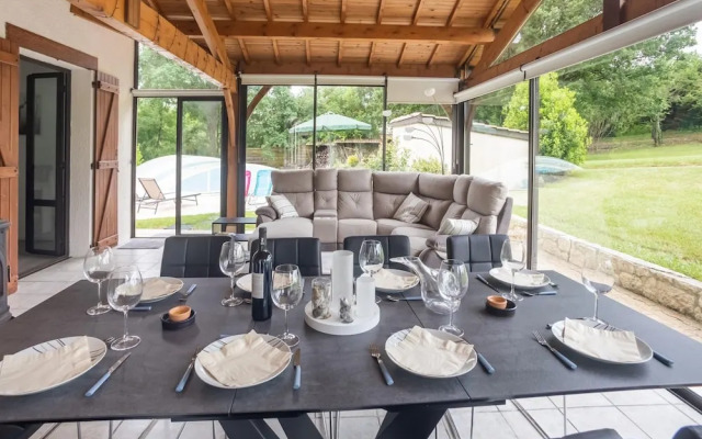 Dordogne Poolside Escape