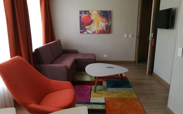 Hotel Plaza Suites