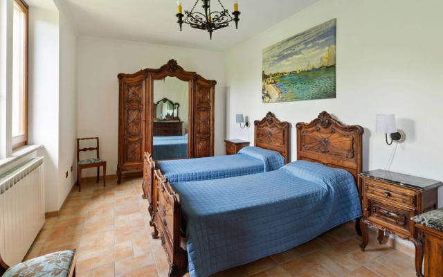 Delightful Holiday Home in Bolsena With Swimming Pool