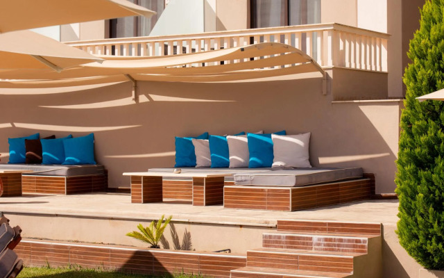 Heaven Hotel