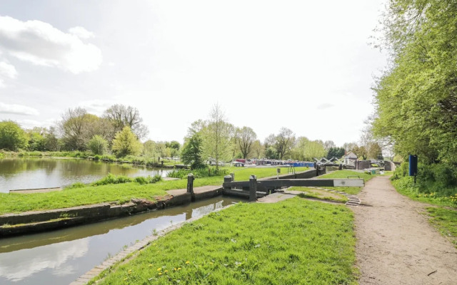 Bearwood Boutique Stay